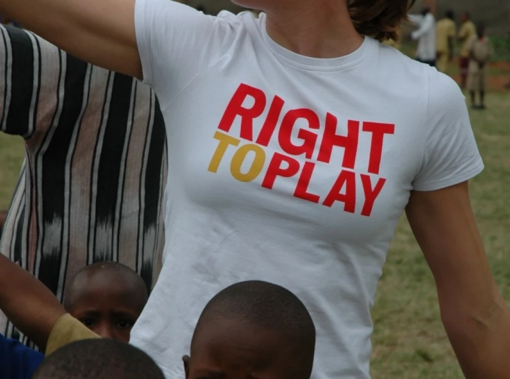 Asics Europe helps children to be able to play sports