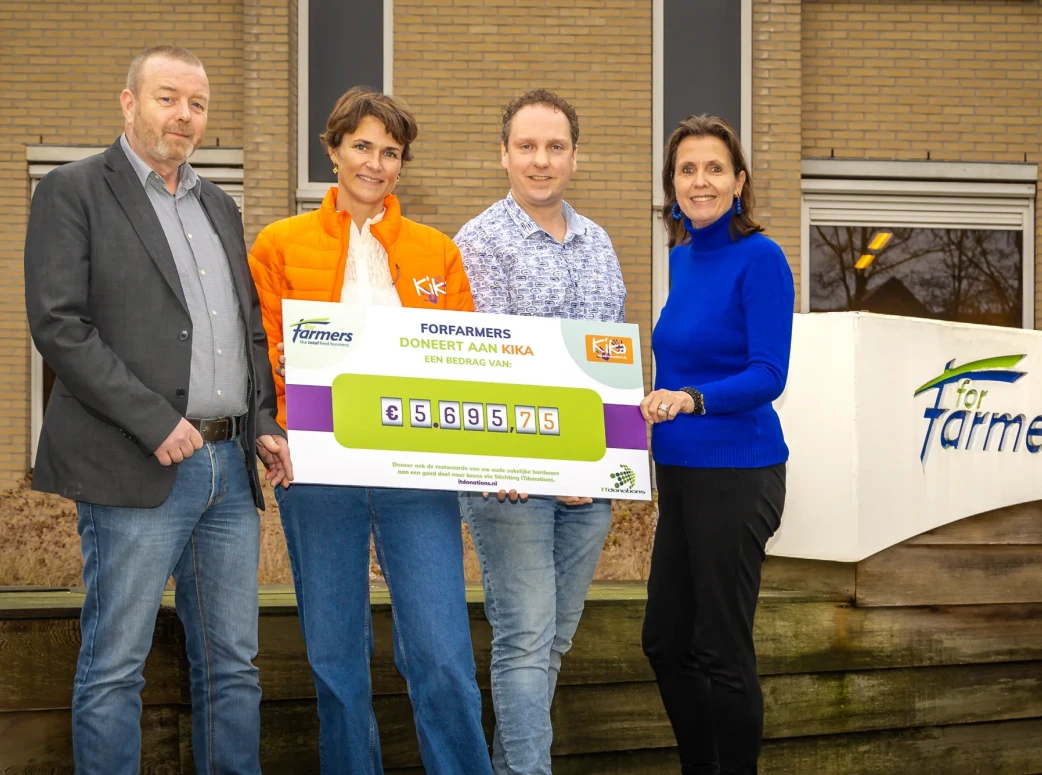 ForFarmers doneert restwaarde IT-apparatuur aan Kika